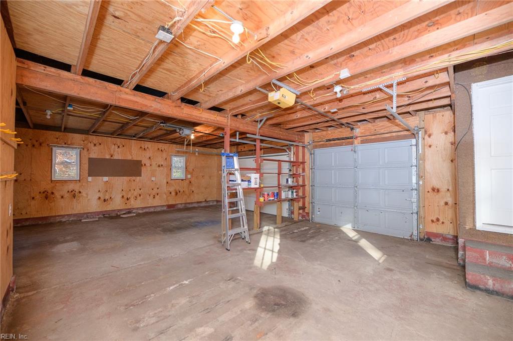 119 Edith Lane Yorktown VA 23692