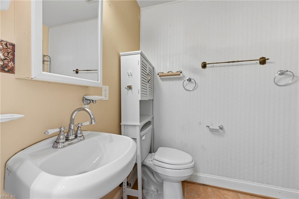 625 Center Avenue Newport News VA 23601