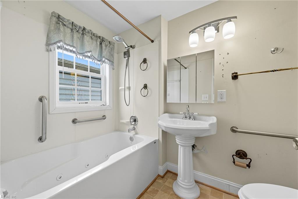 625 Center Avenue Newport News VA 23601