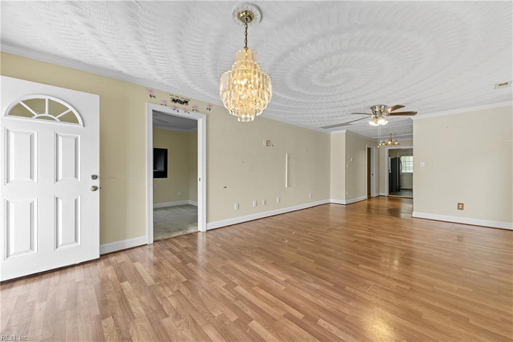 625 Center Avenue Newport News VA 23601