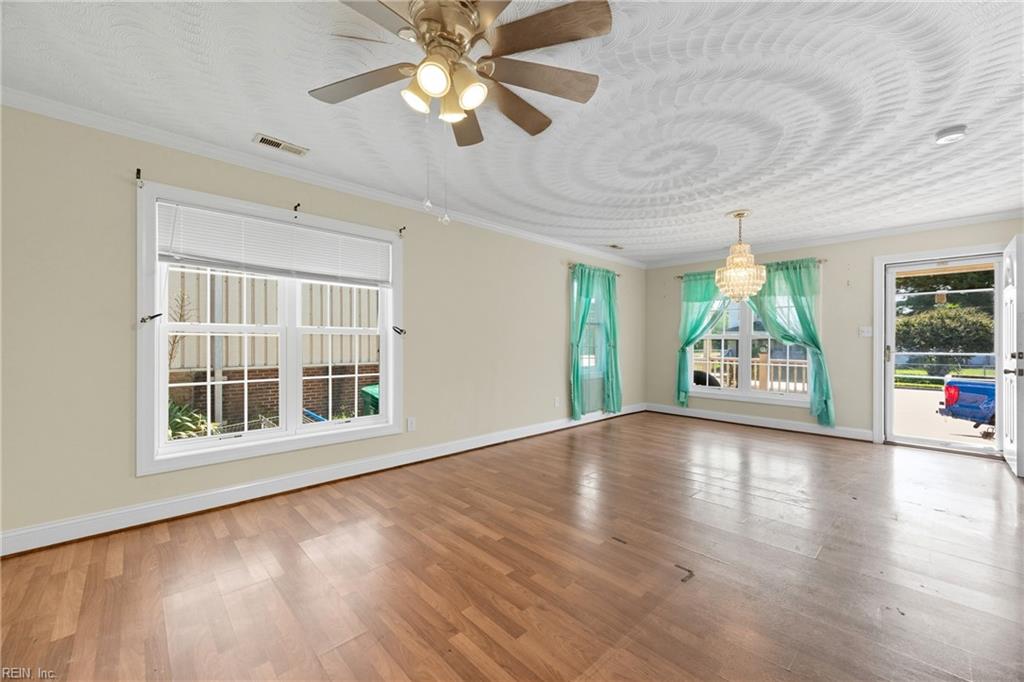 625 Center Avenue Newport News VA 23601