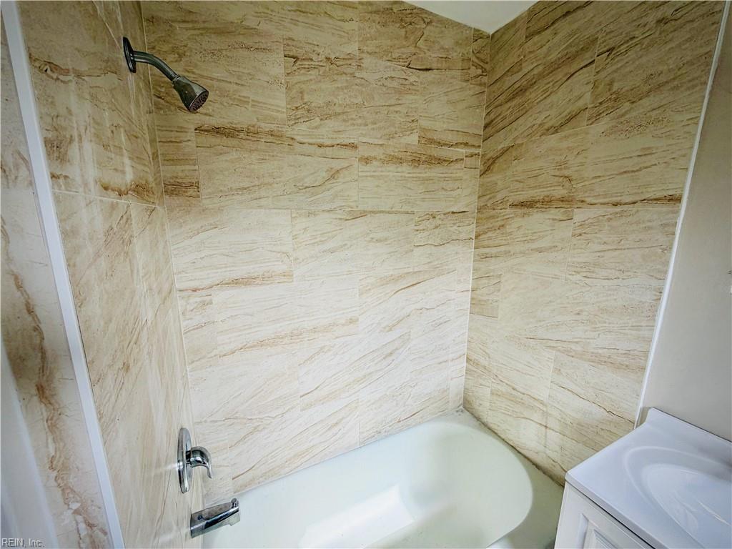 27 Beaconsdale Lane Newport News VA 23601