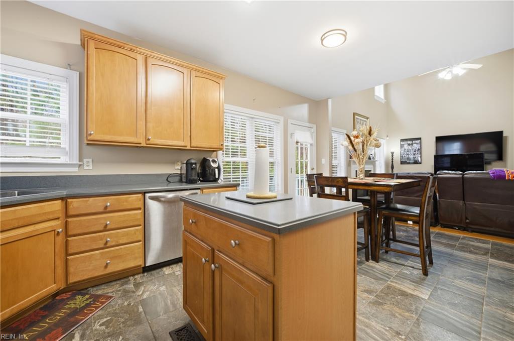 105 Overlook Point Yorktown VA 23693