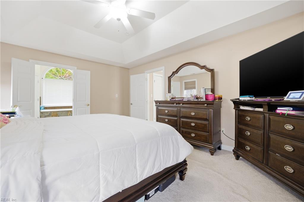 105 Overlook Point Yorktown VA 23693