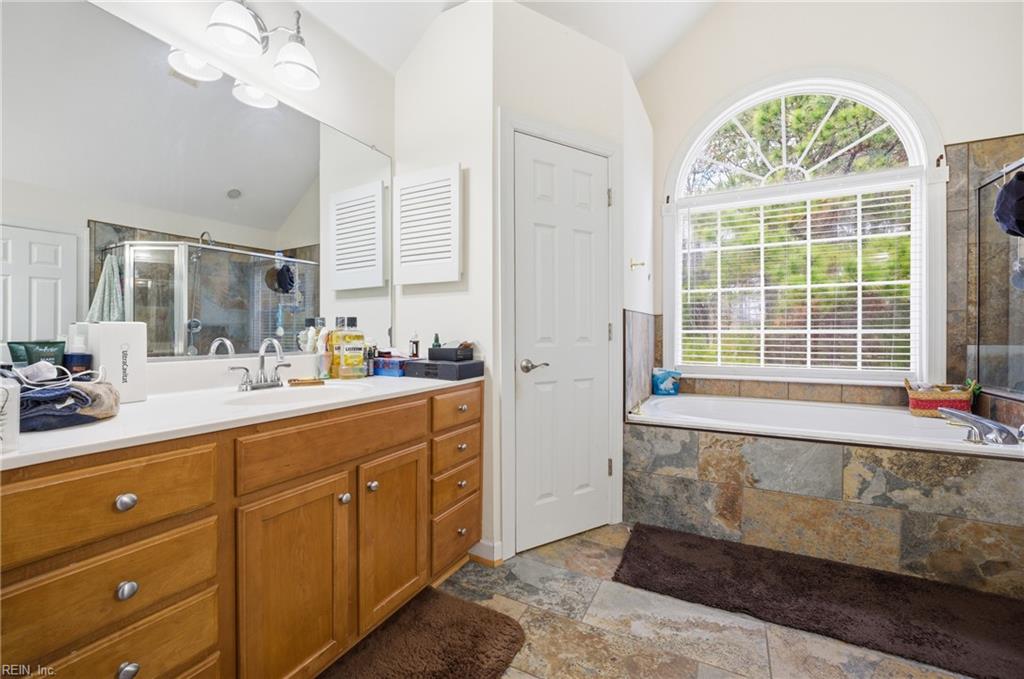 105 Overlook Point Yorktown VA 23693