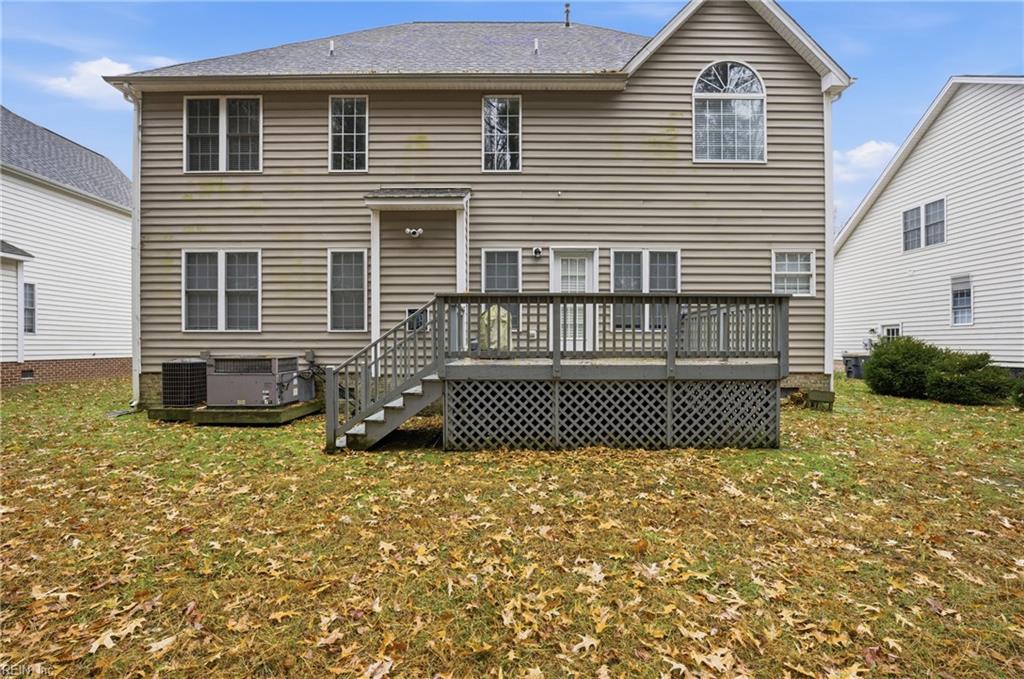 105 Overlook Point Yorktown VA 23693