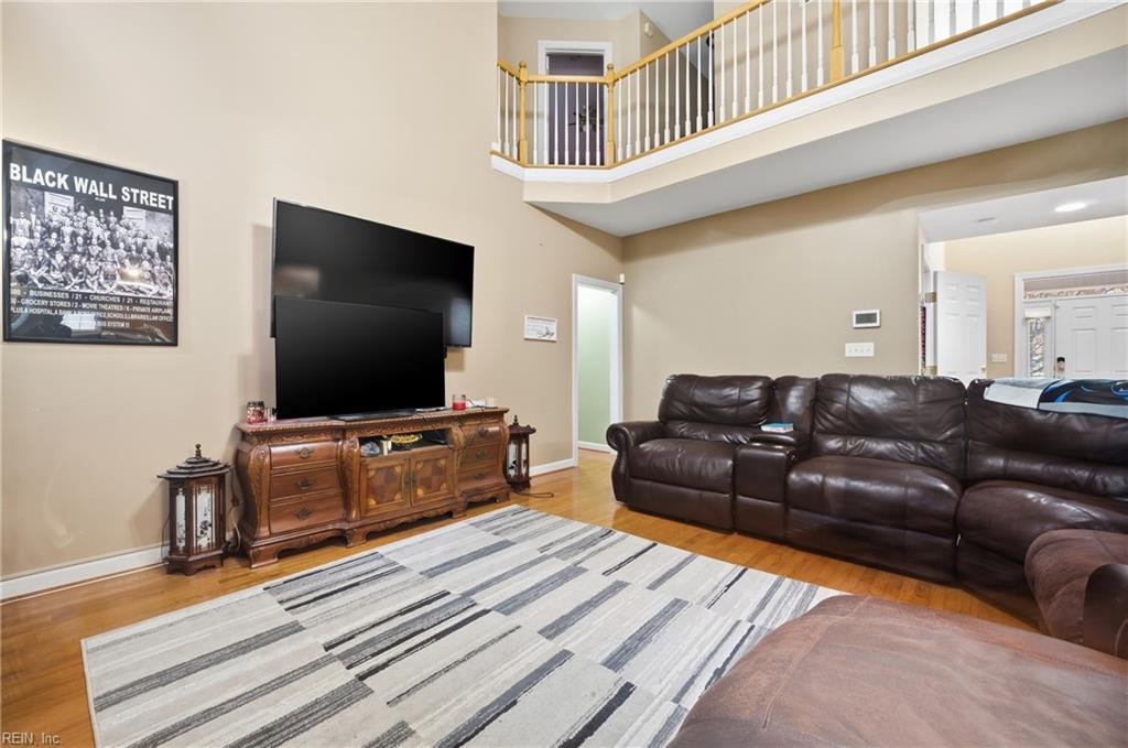 105 Overlook Point Yorktown VA 23693