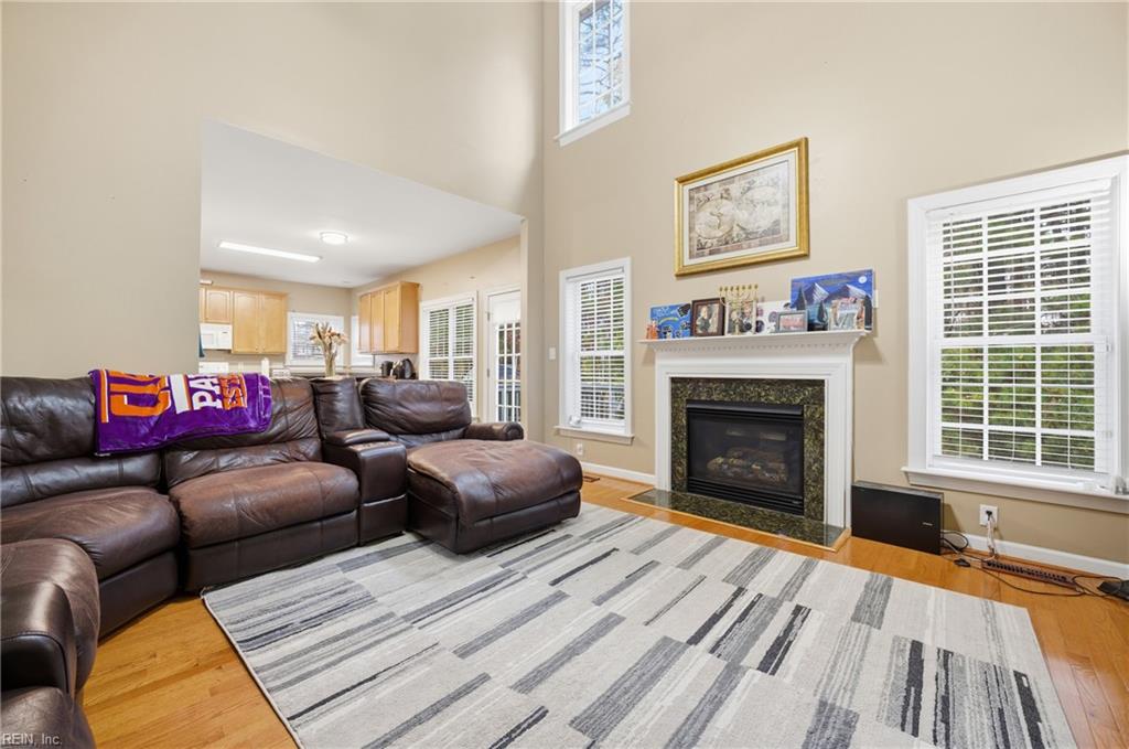 105 Overlook Point Yorktown VA 23693