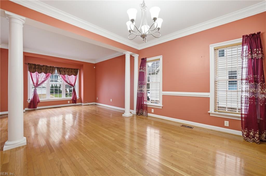 105 Overlook Point Yorktown VA 23693