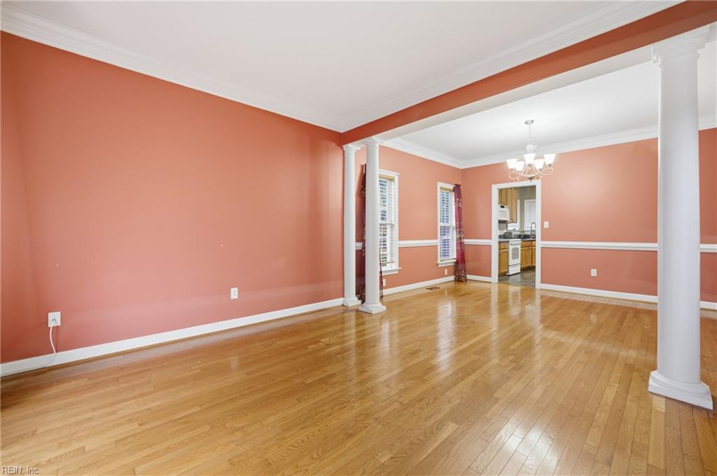 105 Overlook Point Yorktown VA 23693