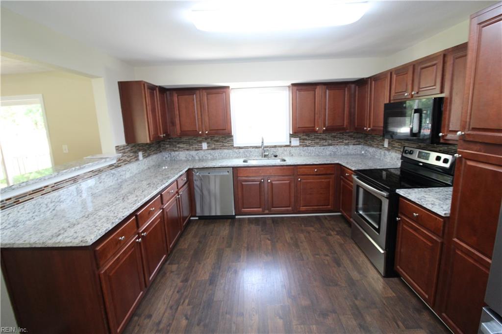 6 Snidow Boulevard Newport News VA 23608