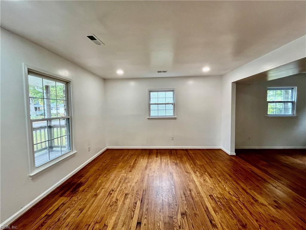 140 Lowell Place Newport News VA 23602