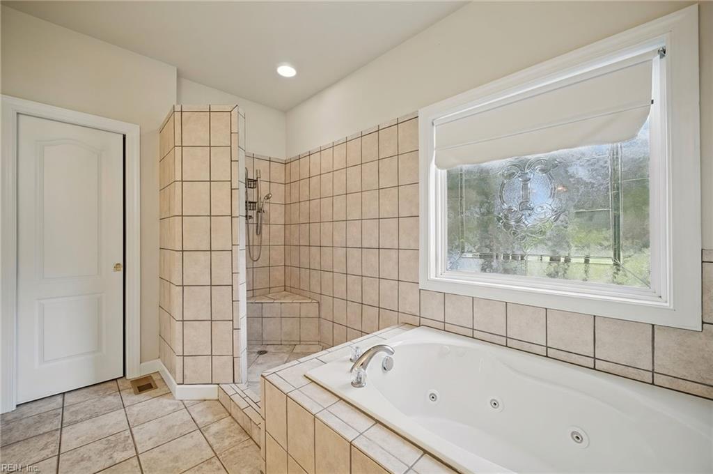 105 Meredith Way Williamsburg VA 23185