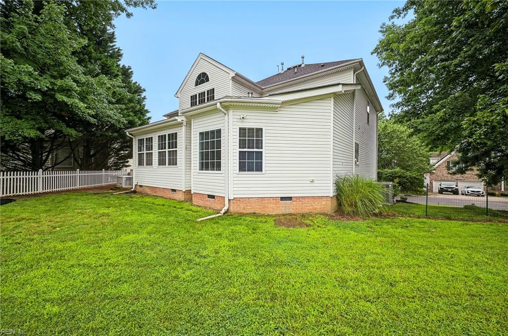 105 Meredith Way Williamsburg VA 23185