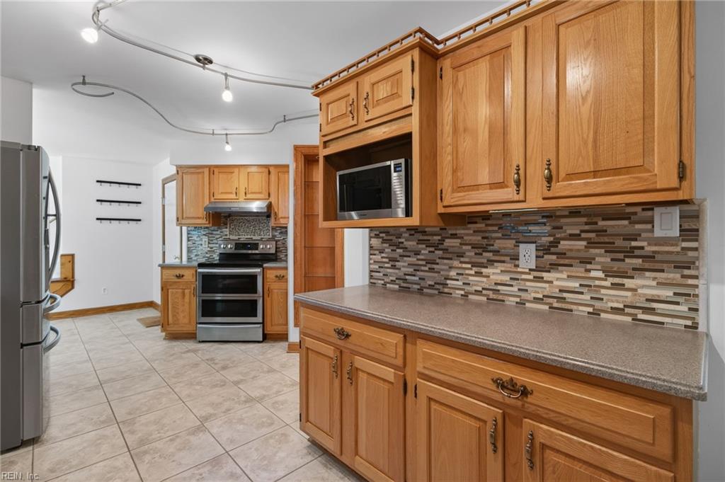106 Millers Cove Road Newport News VA 23602
