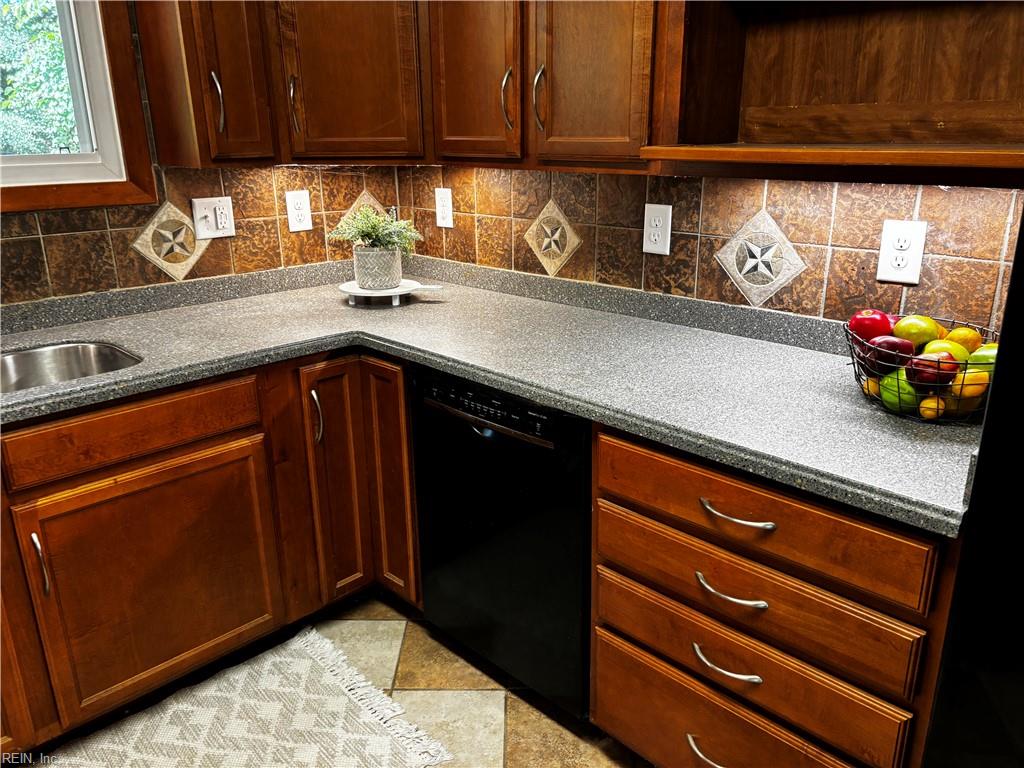 301 Woodroof Road Newport News VA 23606