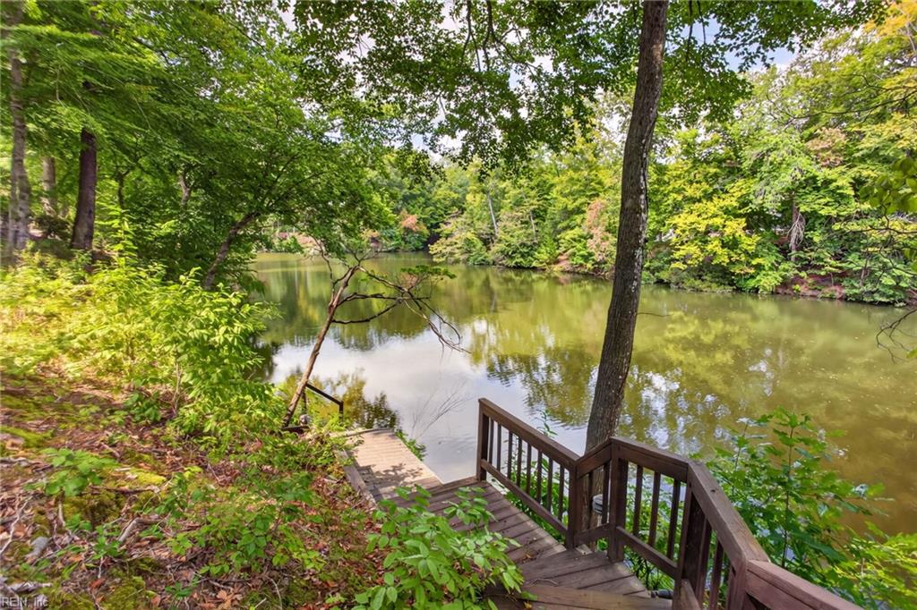 17 Whittakers Mill Road Williamsburg VA 23185