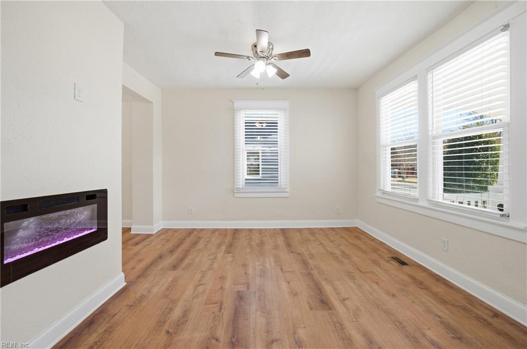 923 Hampton Avenue Newport News VA 23607