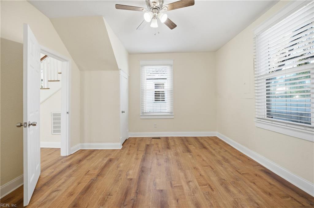 923 Hampton Avenue Newport News VA 23607