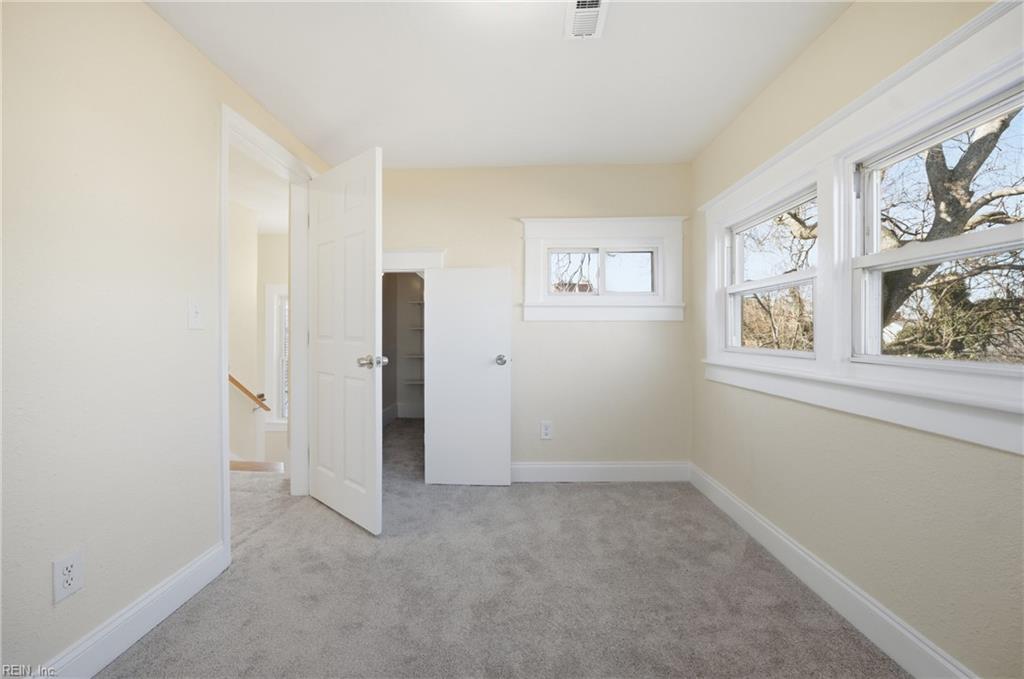 923 Hampton Avenue Newport News VA 23607