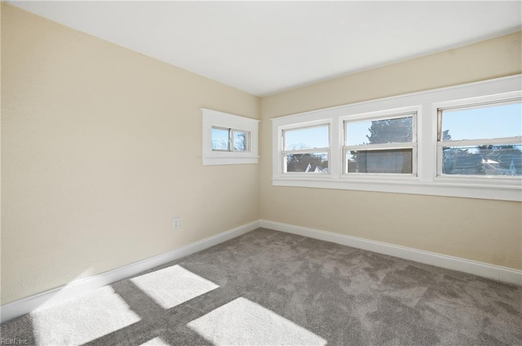 923 Hampton Avenue Newport News VA 23607