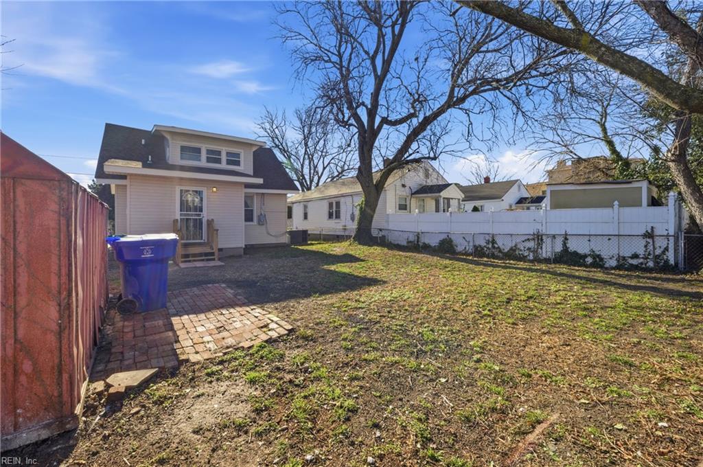 923 Hampton Avenue Newport News VA 23607