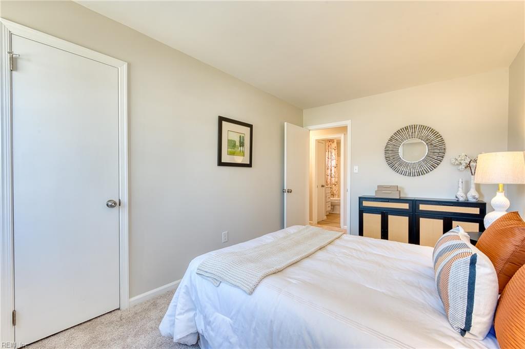 111 Melody Lane Yorktown VA 23692