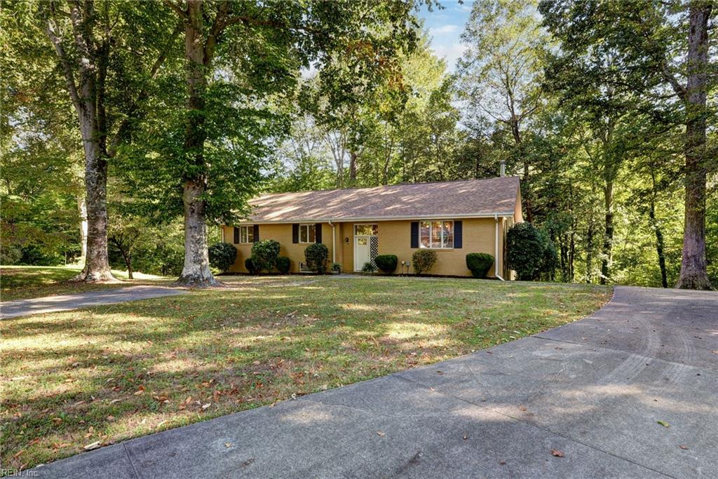 138 Yorkshire Drive Yorktown VA 23693