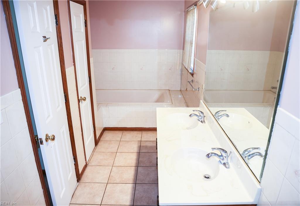 113 King Forest Lane Newport News VA 23608