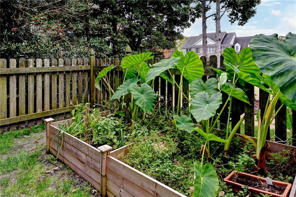 4151 Longview Landing Williamsburg VA 23188