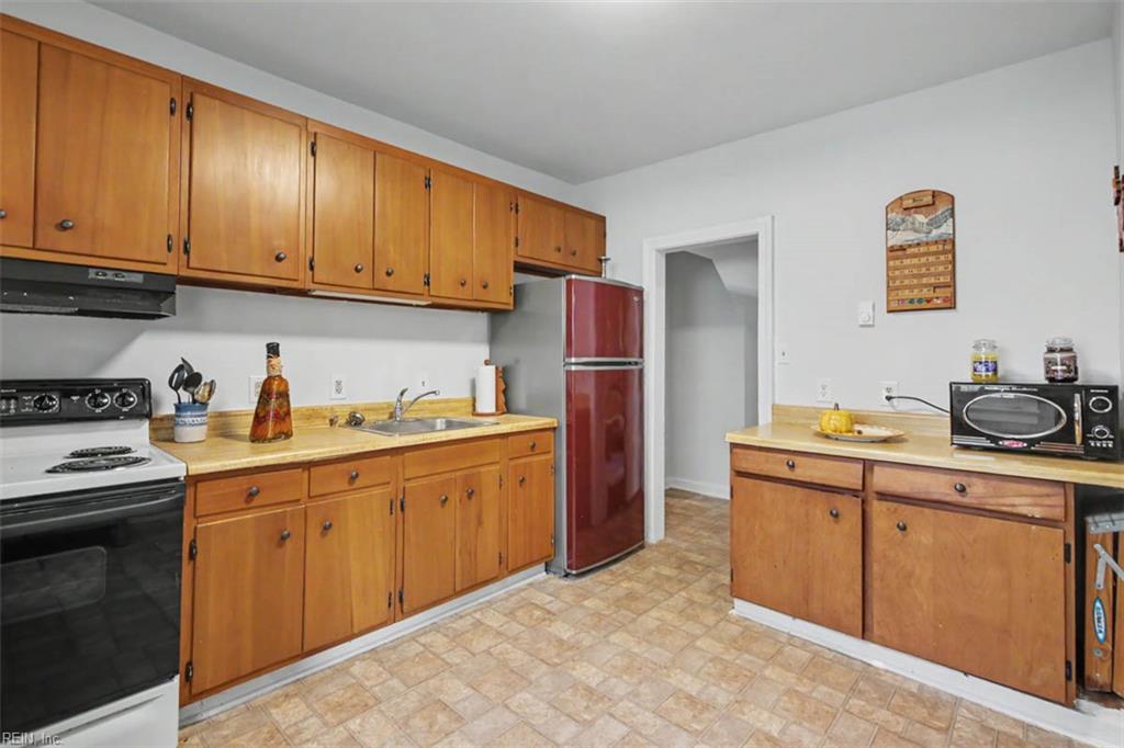 58 Hopkins Street Newport News VA 23601