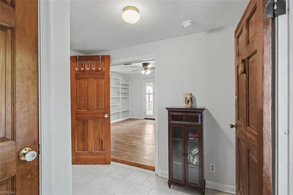 58 Hopkins Street Newport News VA 23601