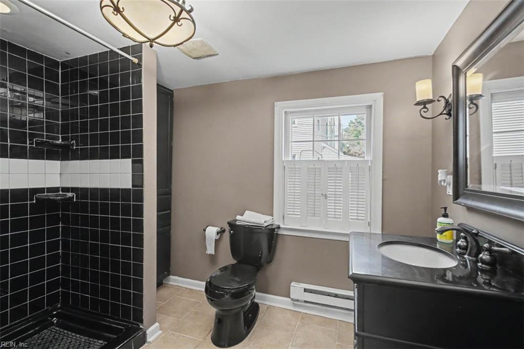 58 Hopkins Street Newport News VA 23601