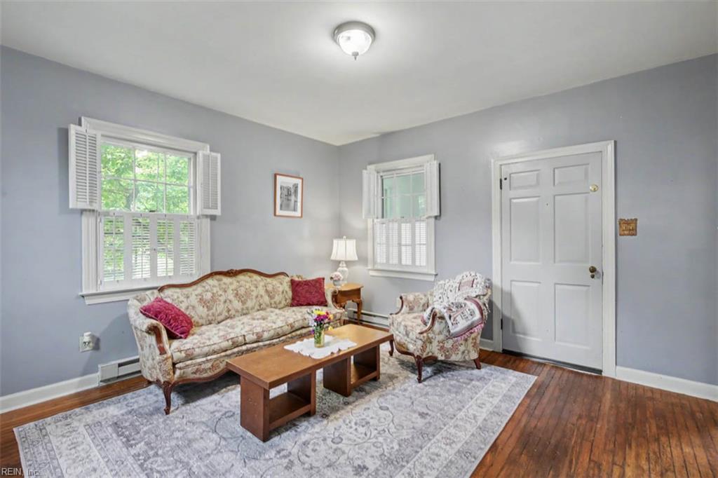 58 Hopkins Street Newport News VA 23601