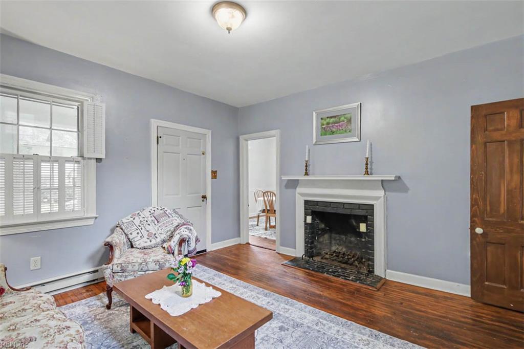 58 Hopkins Street Newport News VA 23601