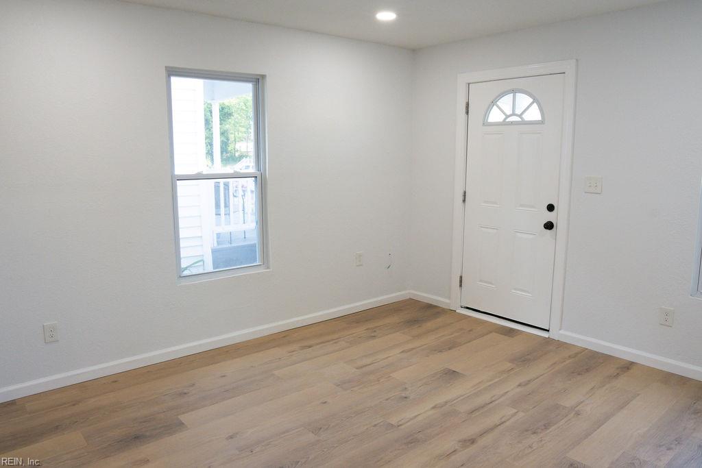 35 Sycamore Avenue Newport News VA 23607