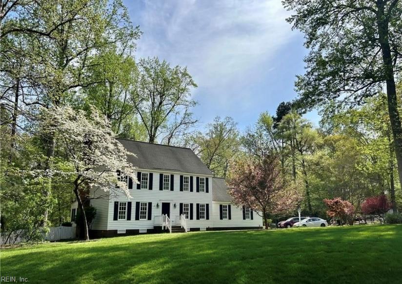 1 Somerset Court Williamsburg VA 23188