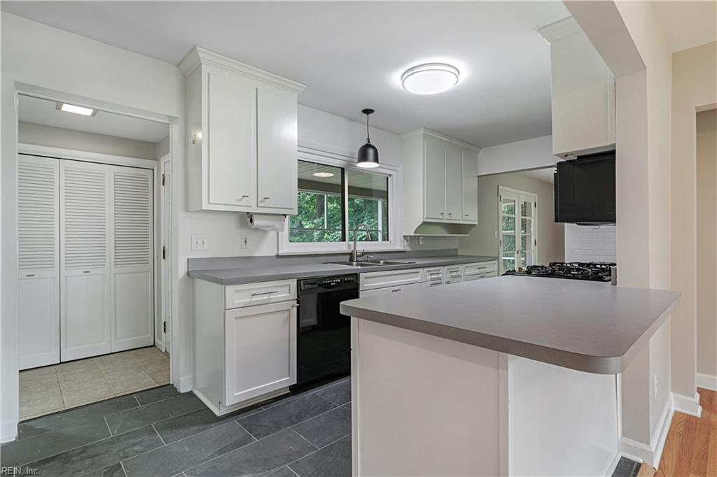 5 Draper Lane Newport News VA 23606