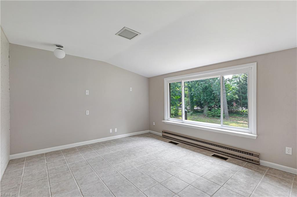 5 Draper Lane Newport News VA 23606