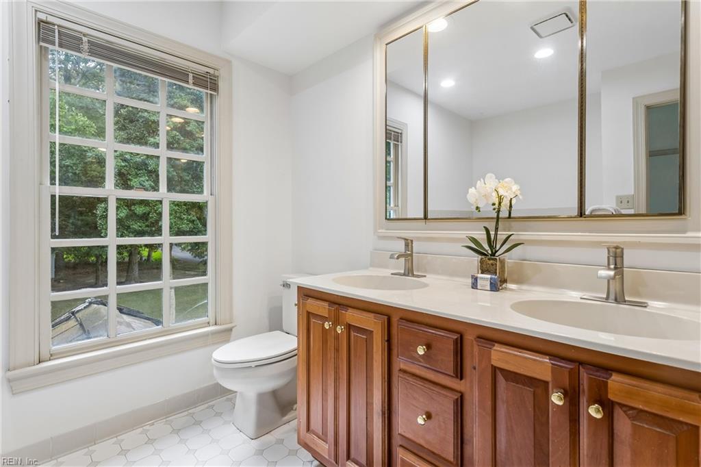 135 Kingspoint Drive Williamsburg VA 23185