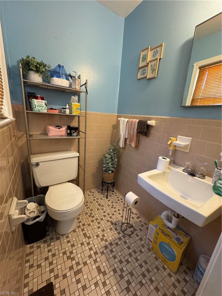 345 Beechmont Drive Newport News VA 23608