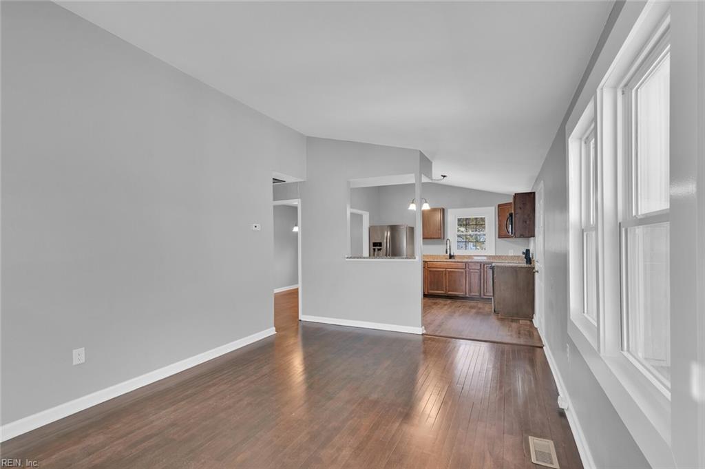 1004 E Russell Court Newport News VA 23605