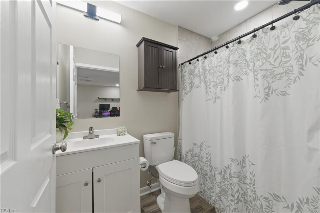 26 Woodhaven Road Newport News VA 23608