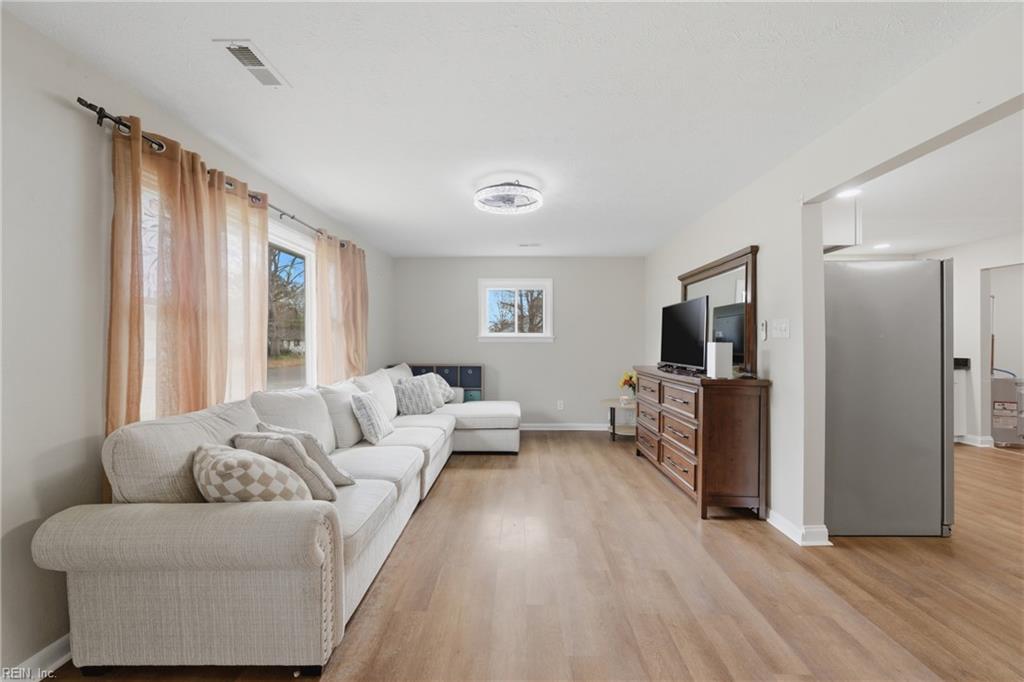 26 Woodhaven Road Newport News VA 23608