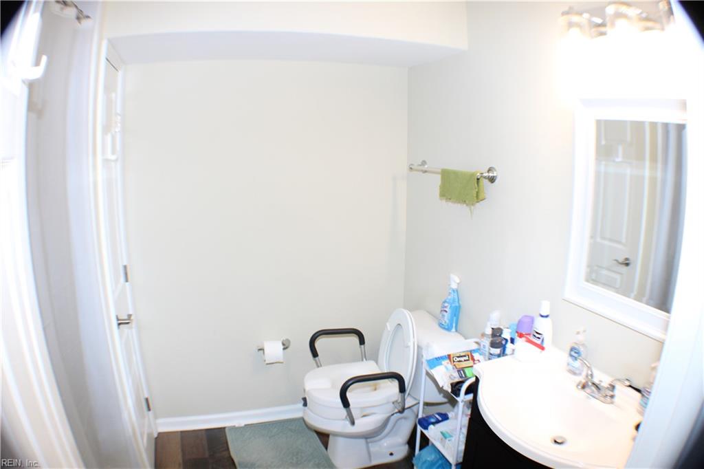 6 Snidow Boulevard Newport News VA 23608