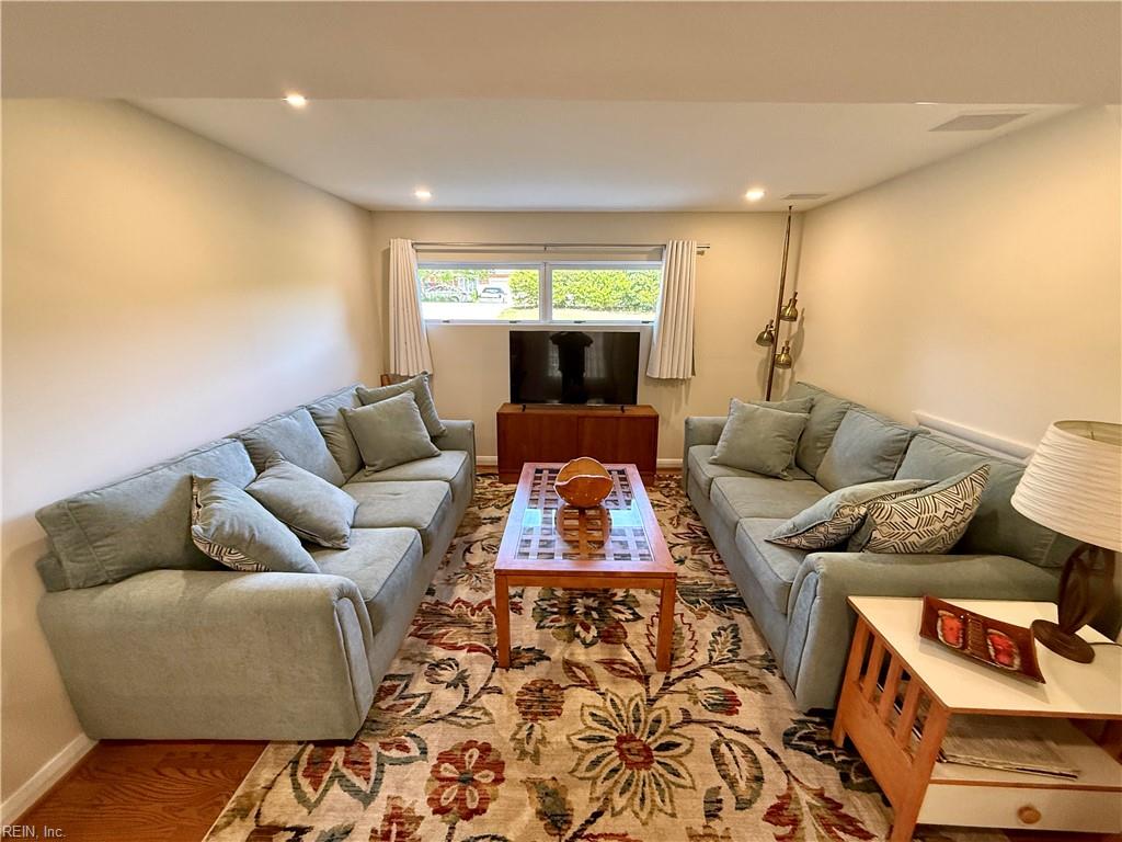 5 Downing Place Newport News VA 23606