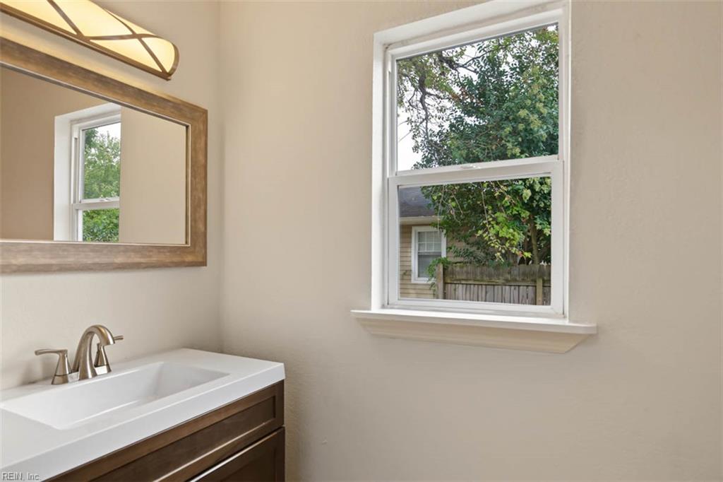 518 Randolph Road Newport News VA 23601