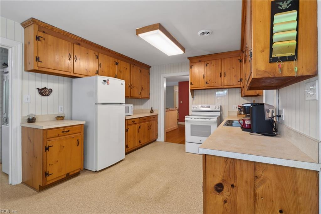 317 Central Parkway Newport News VA 23606