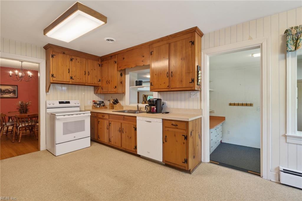 317 Central Parkway Newport News VA 23606