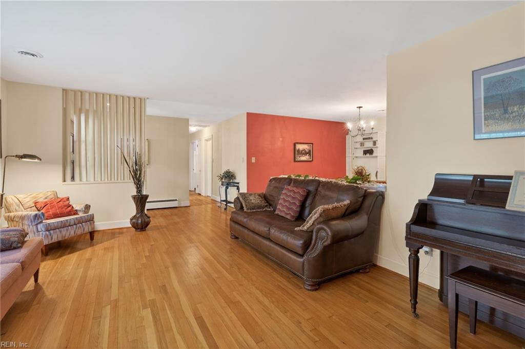 317 Central Parkway Newport News VA 23606